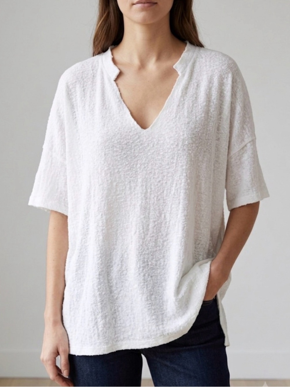 BKE White Oversized Textured V-Neck Tunic Top with Raw Edge Hem -Sz Large
